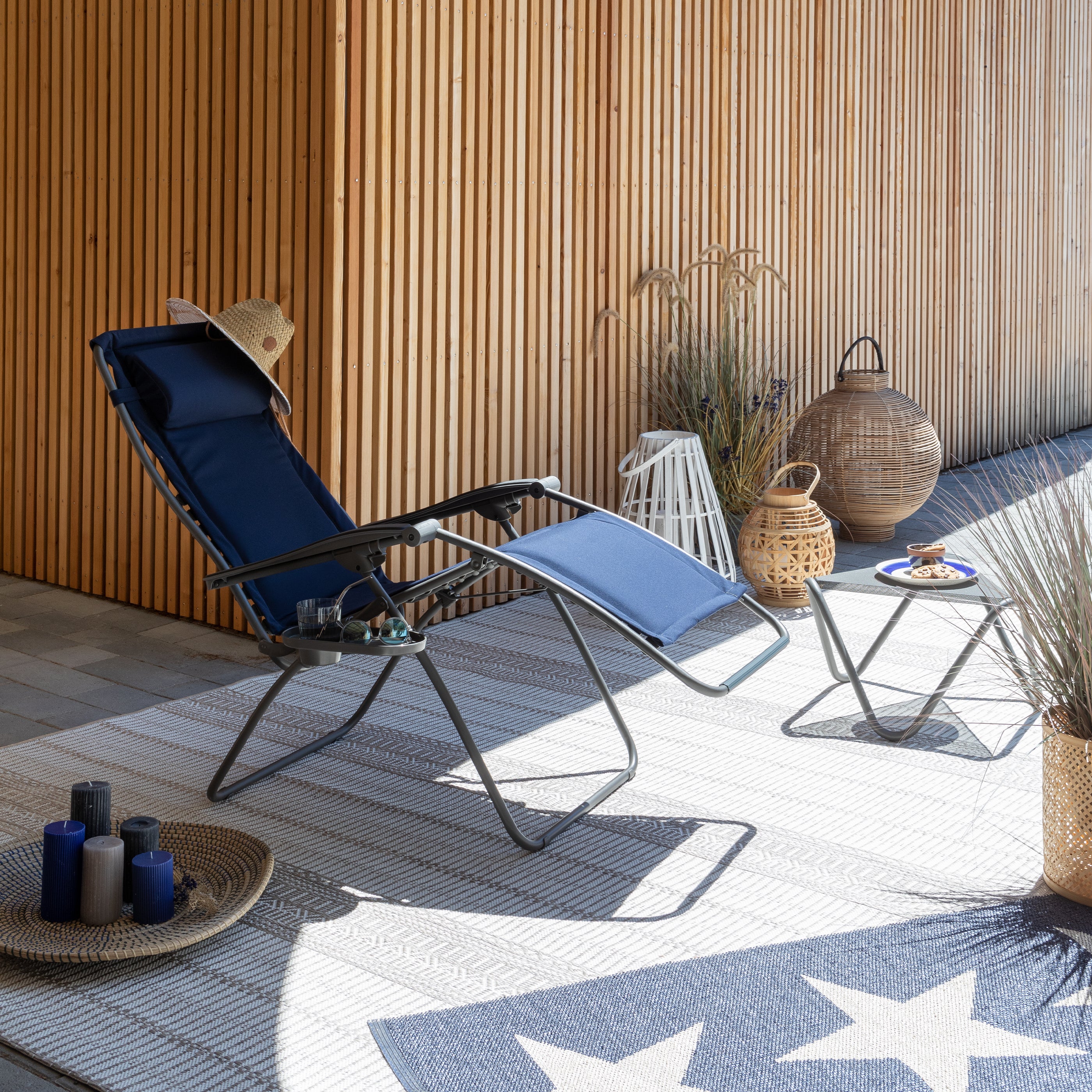 Sunbrella store beach chairs